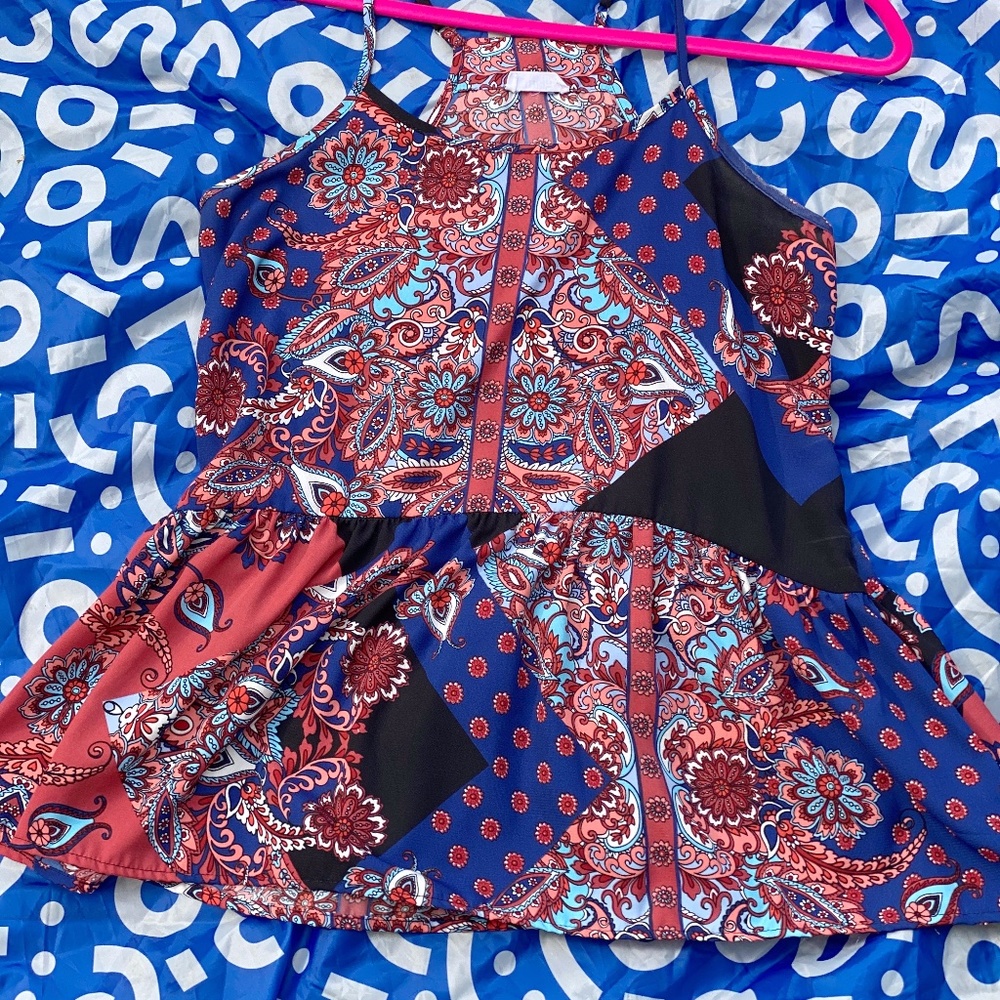 unique  flowing patterned tank